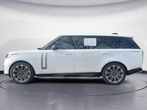 2022 Land Rover Range Rover P530 SE