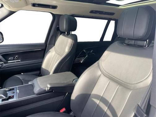2022 Land Rover Range Rover P530 SE