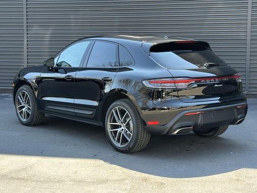 2026 Porsche Macan Macan