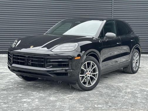 Chromite Black Metallic 2026 Porsche Cayenne Cayenne