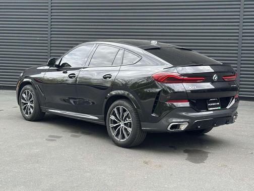 Black Sapphire Metallic 2025 BMW X6 xDrive40i