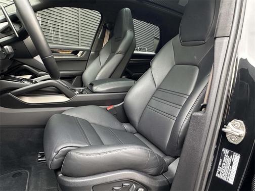 2025 Porsche Cayenne Cayenne Turbo E-Hybrid