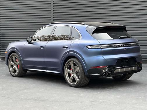 2025 Porsche Cayenne Cayenne Turbo E-Hybrid