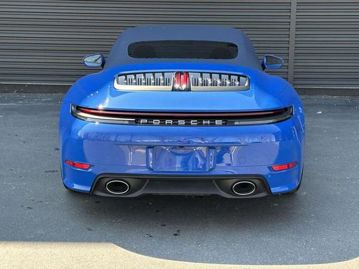 2026 Porsche 911 Carrera