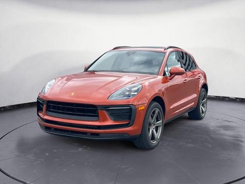 2022 Porsche Macan Base
