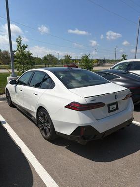 Alpine White 2024 BMW 540 xDrive