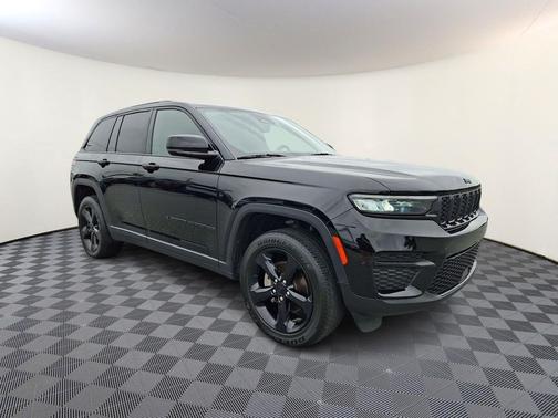 2023 Jeep Grand Cherokee Altitude
