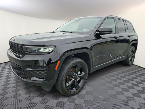 2023 Jeep Grand Cherokee Altitude