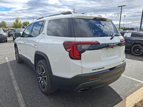 2021 GMC Acadia AWD SLT