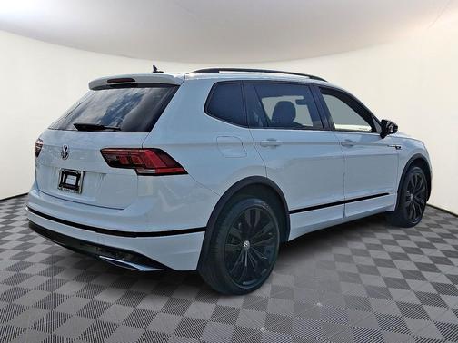 2021 Volkswagen Tiguan 2.0T SE R-Line Black