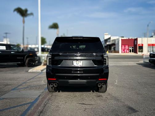Black 2026 Chevrolet Suburban Z71, 4WD