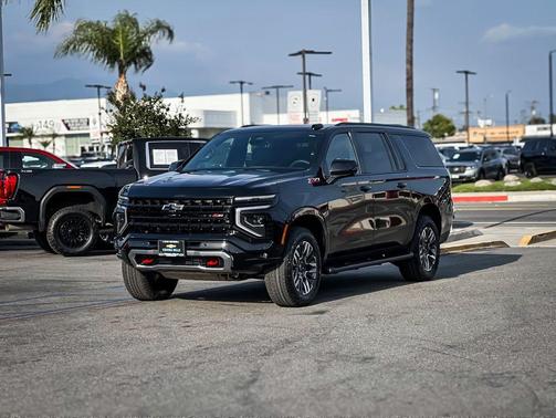 Black 2026 Chevrolet Suburban Z71, 4WD
