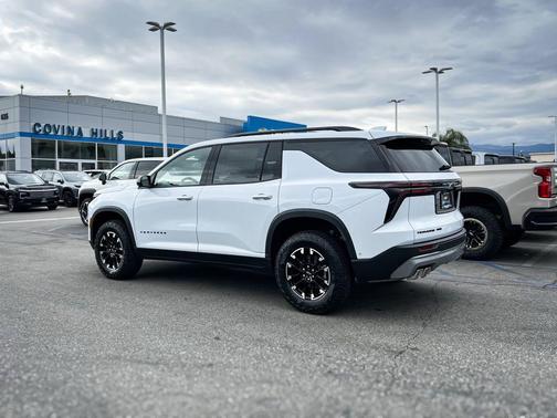 Polar White 2026 Chevrolet Traverse AWD Z71