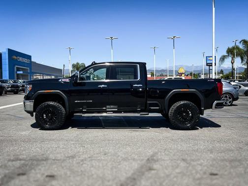 Onyx Black 2022 GMC Sierra 3500 SLT