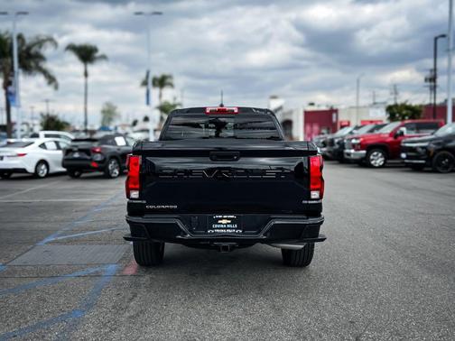 2025 Chevrolet Colorado LT