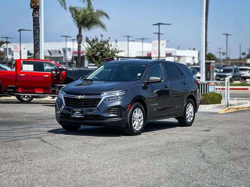Iron Gray Metallic 2022 Chevrolet Equinox LS