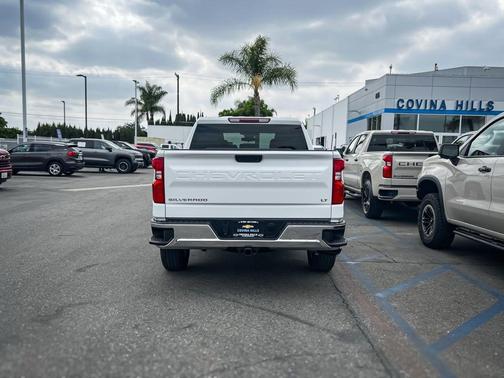 Summit White 2025 Chevrolet Silverado 1500 LT