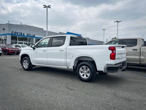 Summit White 2025 Chevrolet Silverado 1500 LT
