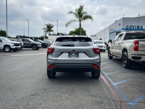 Sterling 2026 Chevrolet Trax FWD 2RS
