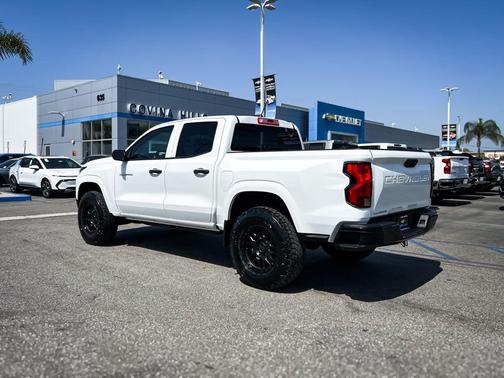 Summit White 2024 Chevrolet Colorado WT
