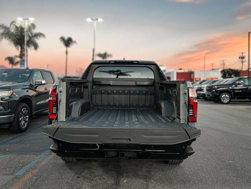 2025 Chevrolet Silverado EV RST