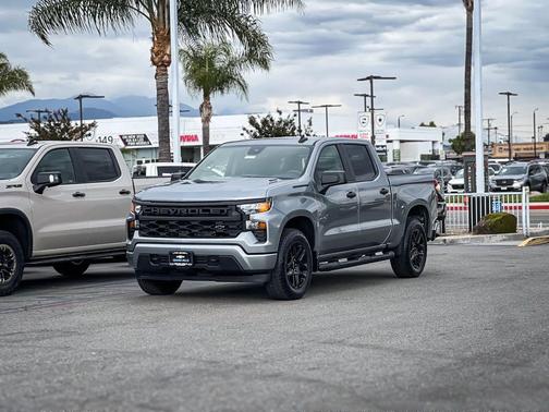 Sterling Gray Metallic 2026 Chevrolet Silverado 1500 Custom