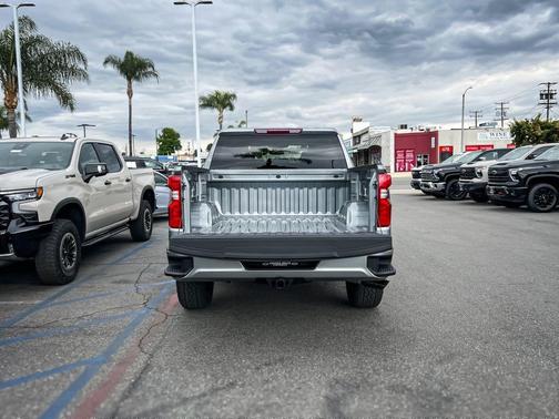 Sterling Gray Metallic 2026 Chevrolet Silverado 1500 Custom