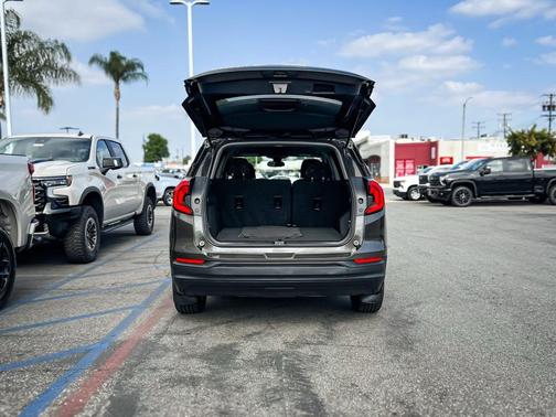 Quartz Metallic 2020 GMC Terrain SLE