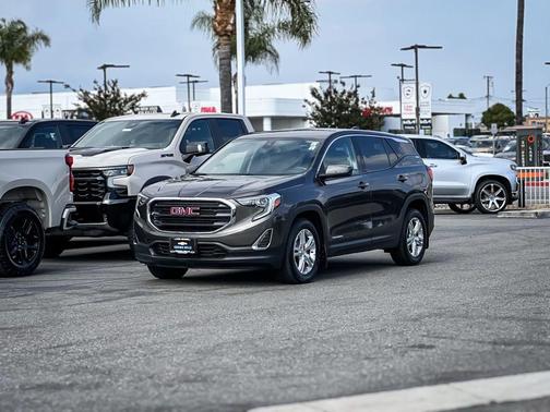 Quartz Metallic 2020 GMC Terrain SLE
