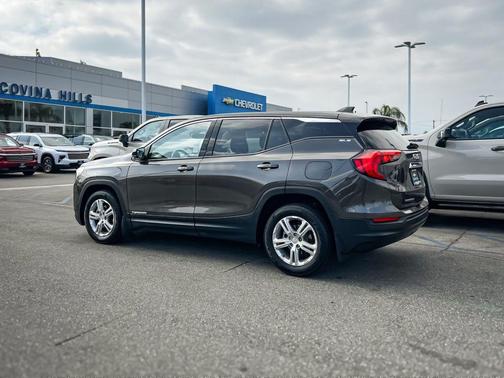 Quartz Metallic 2020 GMC Terrain SLE