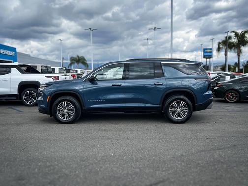 Lakeshore Blue 2026 Chevrolet Traverse LT
