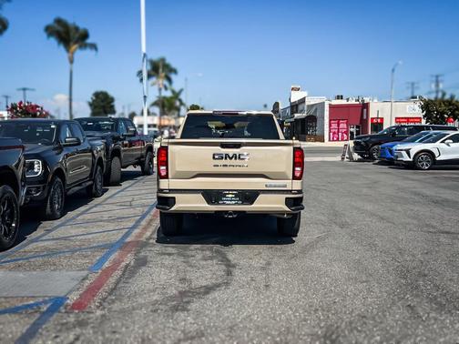 Desert Sand Metallic 2023 GMC Sierra 1500 Elevation