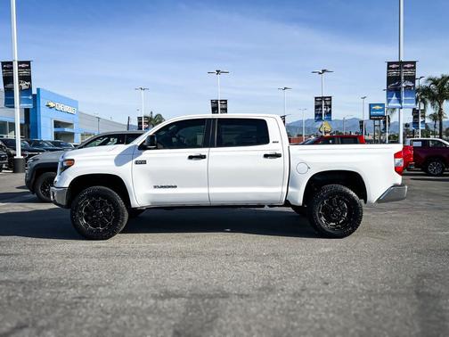 2019 Toyota Tundra SR5