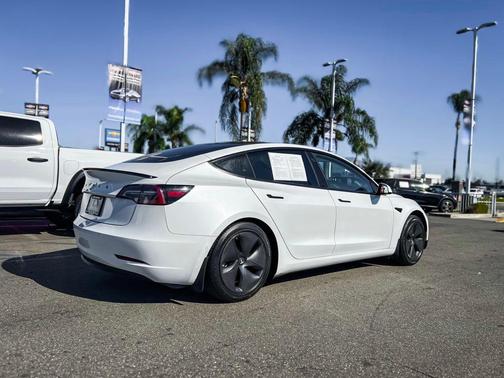 2020 Tesla Model 3 Standard Range Plus