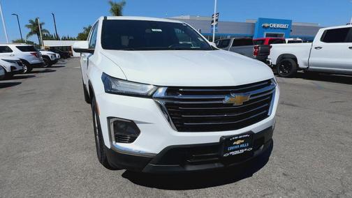 2022 Chevrolet Traverse LT Cloth