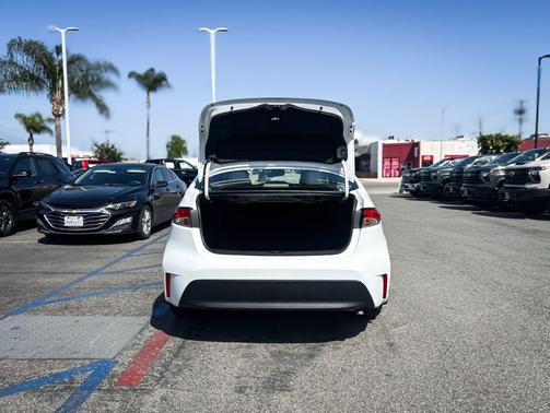 Ice 2024 Toyota Corolla LE