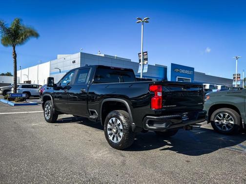 2026 Chevrolet Silverado 2500 Custom