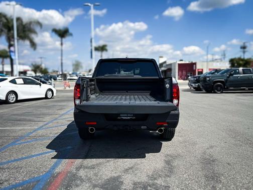 Crystal Black Pearl 2025 Honda Ridgeline TrailSport