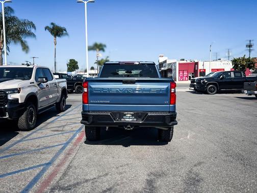 Lakeshore Blue Metallic 2024 Chevrolet Silverado 1500 LT Trail Boss