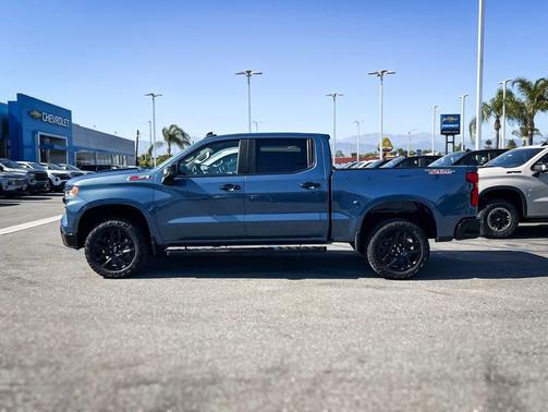 Lakeshore Blue Metallic 2024 Chevrolet Silverado 1500 LT Trail Boss