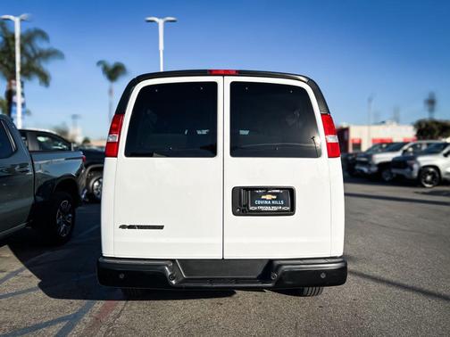 2023 Chevrolet Express 3500 RWD 3500 Extended Wheelbase LS