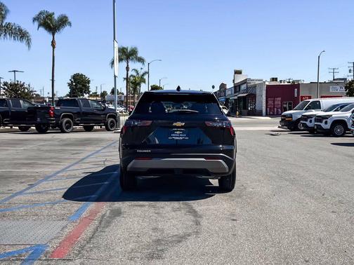 Black Metallic 2027 Chevrolet Equinox 1LT
