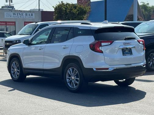 2022 GMC Terrain SLT