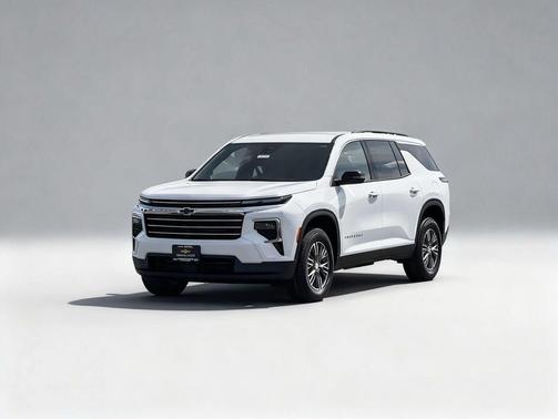 Summit White 2026 Chevrolet Traverse LT