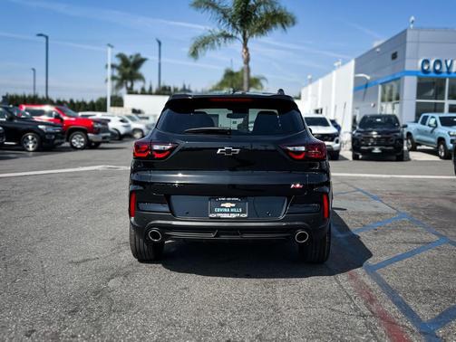 Mosaic Black Metallic 2026 Chevrolet Trailblazer RS