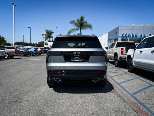 Sterling Gray Metallic 2026 Chevrolet Traverse RS