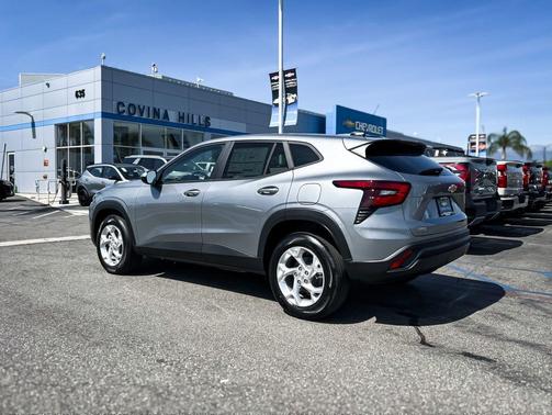 2026 Chevrolet Trax LS