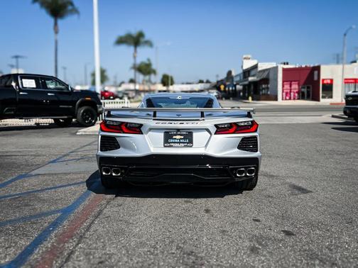 Blade Silver Metallic 2026 Chevrolet Corvette Stingray w/1LT