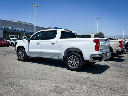 Summit White 2026 Chevrolet Silverado 1500 LT