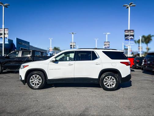 2021 Chevrolet Traverse LT Cloth